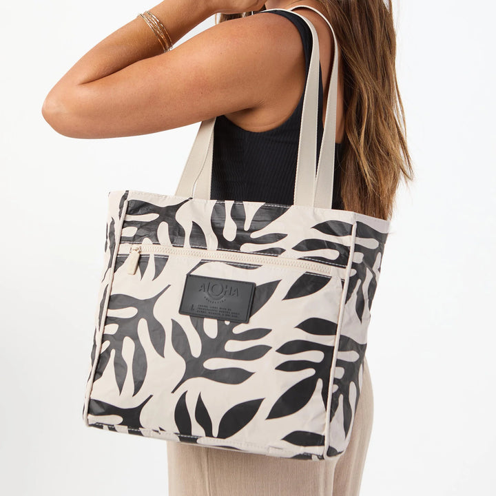 ALOHA: Ola Go-To Tote - Black on Sandstone