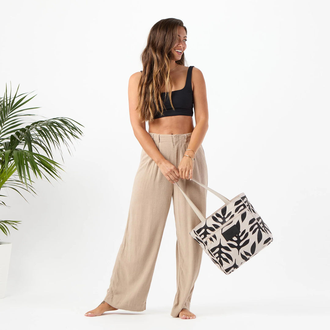 ALOHA: Ola Go-To Tote - Black on Sandstone