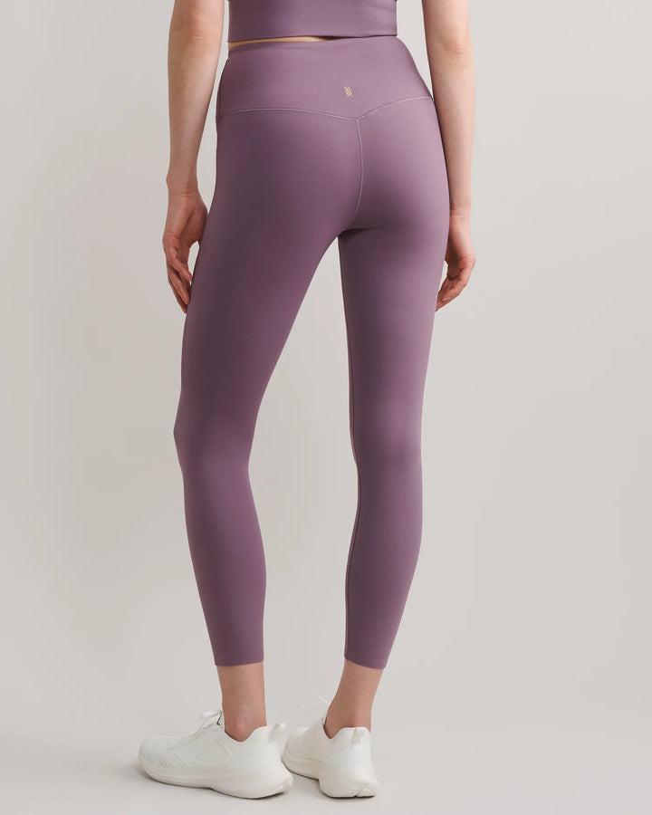 Rhone - Revive 7/8 Legging in Dark Plum