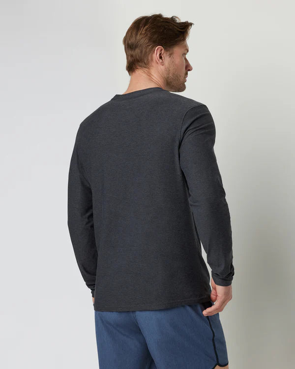 Vuori Long-Sleeve Strato Tech Tee